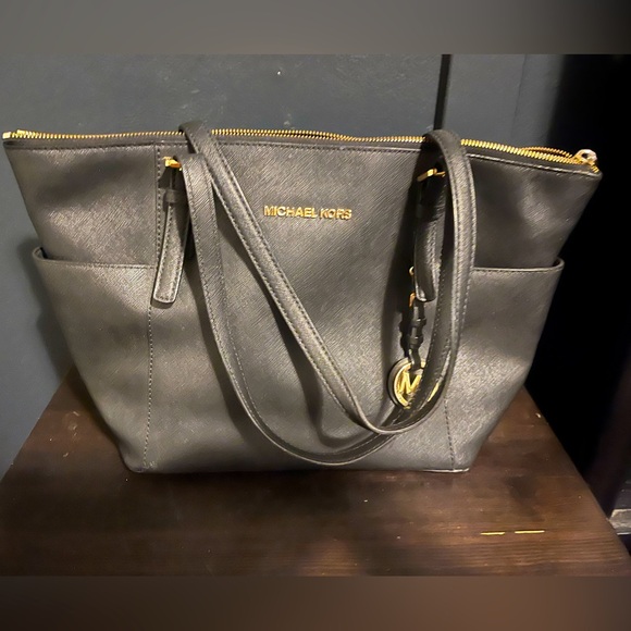 Charlotte Small Saffiano Leather Top-Zip Tote Bag - Picture 1 of 5
